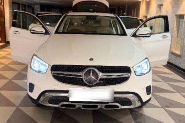 Mercedes-Benz GLC 220d Second-hand 2024 Mercedes-Benz GLC 220d for sale in New Delhi