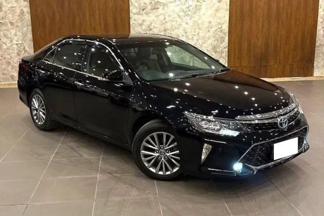 Toyota Camry 2.5 Hybrid Second-hand 2018 Toyota Camry 2.5 Hybrid for sale in New Delhi