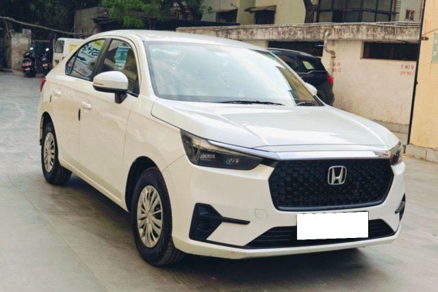 Second-hand 2025 Honda Amaze V for sale in Ahmedabad
