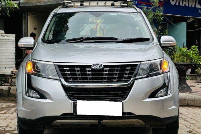 Second-hand 2021 Mahindra XUV500 W11 FWD Diesel for sale in New Delhi