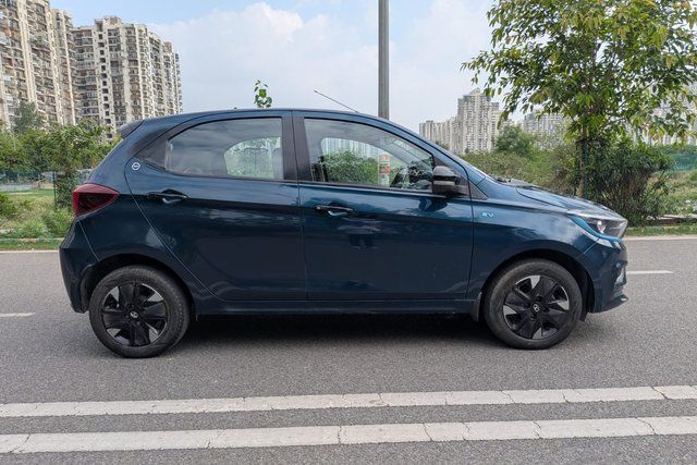 Second-hand 2023 Tata Tiago EV XZ Plus Tech LUX LR for sale in Noida
