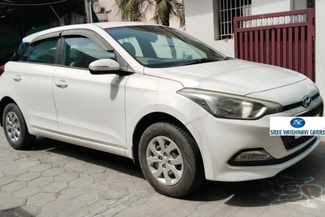 Hyundai i20 1.2 Spotz Second-hand 2018 Hyundai i20 1.2 Spotz for sale in Coimbatore