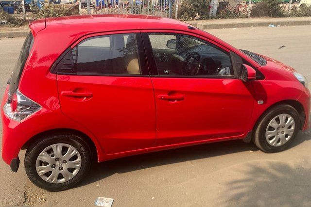Second-hand 2016 Honda Brio S MT for sale in Surat