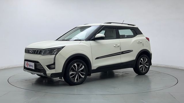 Second-hand 2021 Mahindra XUV 3XO AX5 Diesel AMT for sale in Noida