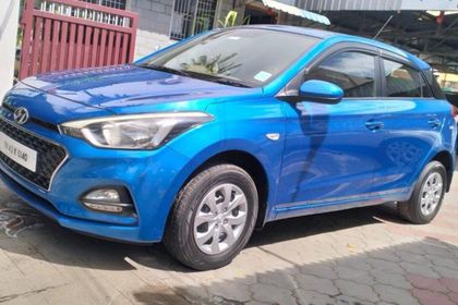 32 Used Hyundai i20
