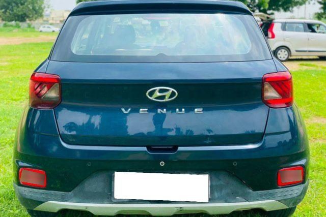 Hyundai Venue E BSIV Second-hand 2019 Hyundai Venue E BSIV for sale in Ahmedabad