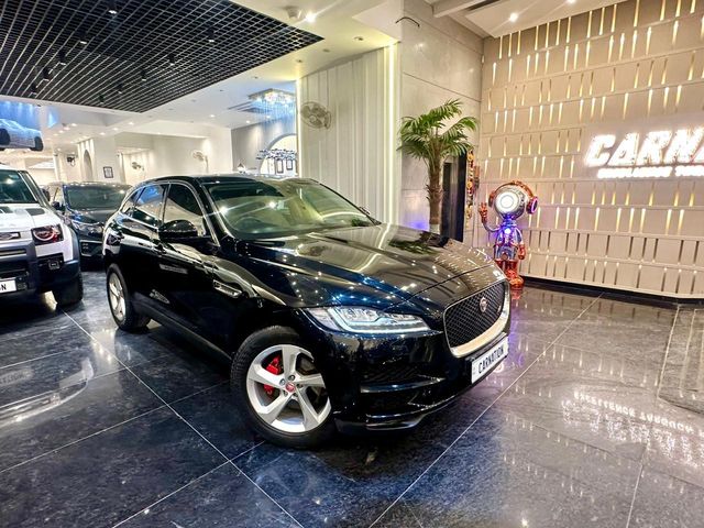 Second-hand 2017 Jaguar F-Pace Prestige 2.0 AWD for sale in New Delhi