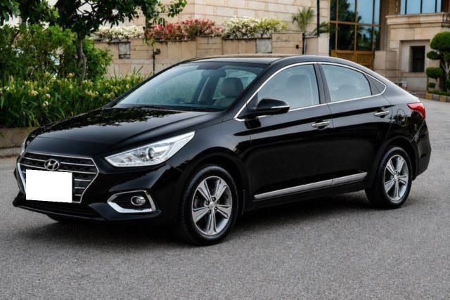 Second-hand 2022 Hyundai Verna SX for sale in New Delhi