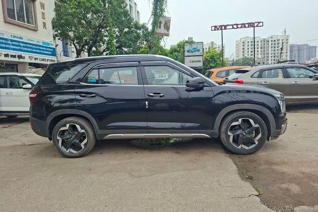 Hyundai Alcazar Platinum 7-Seater Diesel BSVI Second-hand 2022 Hyundai Alcazar Platinum 7-Seater Diesel BSVI for sale in North 24 Parganas