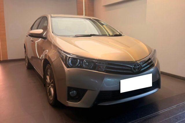 Second-hand 2014 Toyota Corolla Altis GL MT for sale in Mumbai