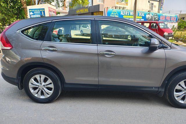 Honda CR-V 2.4L 4WD AT AVN Second-hand 2013 Honda CR-V 2.4L 4WD AT AVN for sale in Chandigarh