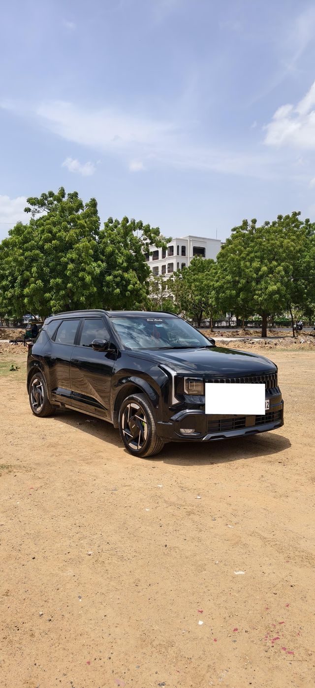 Kia Seltos GTX A Diesel AT Second-hand 2026 Kia Seltos GTX A Diesel AT for sale in Ahmedabad