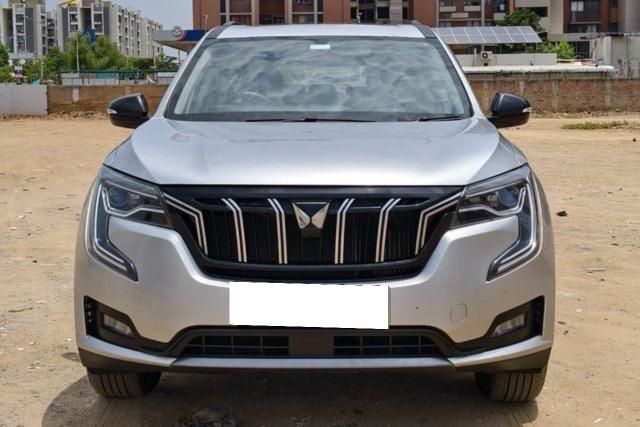 Mahindra XUV700 AX5 5Str Diesel Second-hand 2024 Mahindra XUV700 AX5 5Str Diesel for sale in Ahmedabad