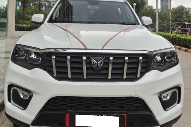 Second-hand 2025 Mahindra Scorpio N Z8 Diesel AT for sale in Gurgaon