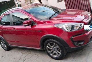 Used Ford Freestyle Titanium Petrol BSIV