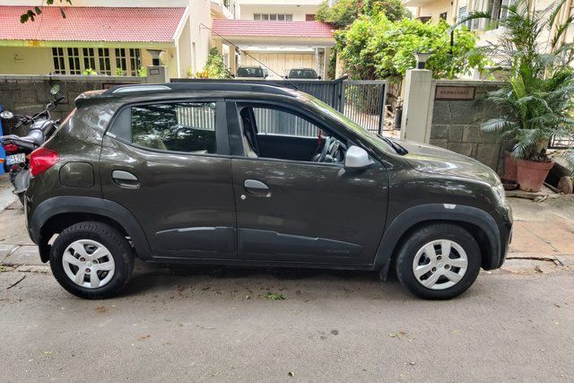 Second-hand 2017 Renault KWID 1.0 RXT for sale in Bangalore
