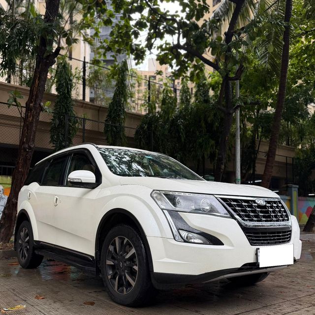 Mahindra XUV500 W11 FWD Diesel Second-hand 2018 Mahindra XUV500 W11 FWD Diesel for sale in Mumbai
