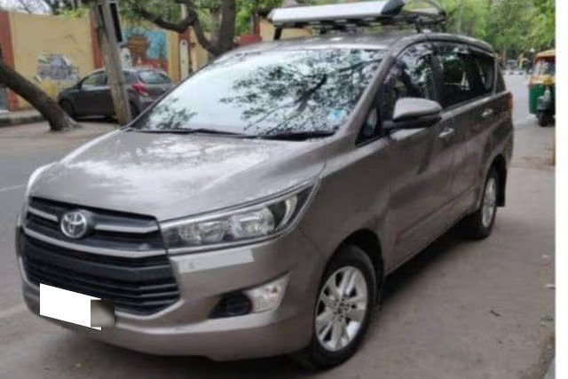 Second-hand 2018 Toyota Innova Crysta 2.4 G MT 8S BSIV for sale in New Delhi