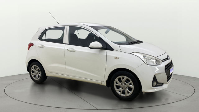 Hyundai Grand i10 1.2 Kappa Era Second-hand 2017 Hyundai Grand i10 1.2 Kappa Era for sale in Ahmedabad