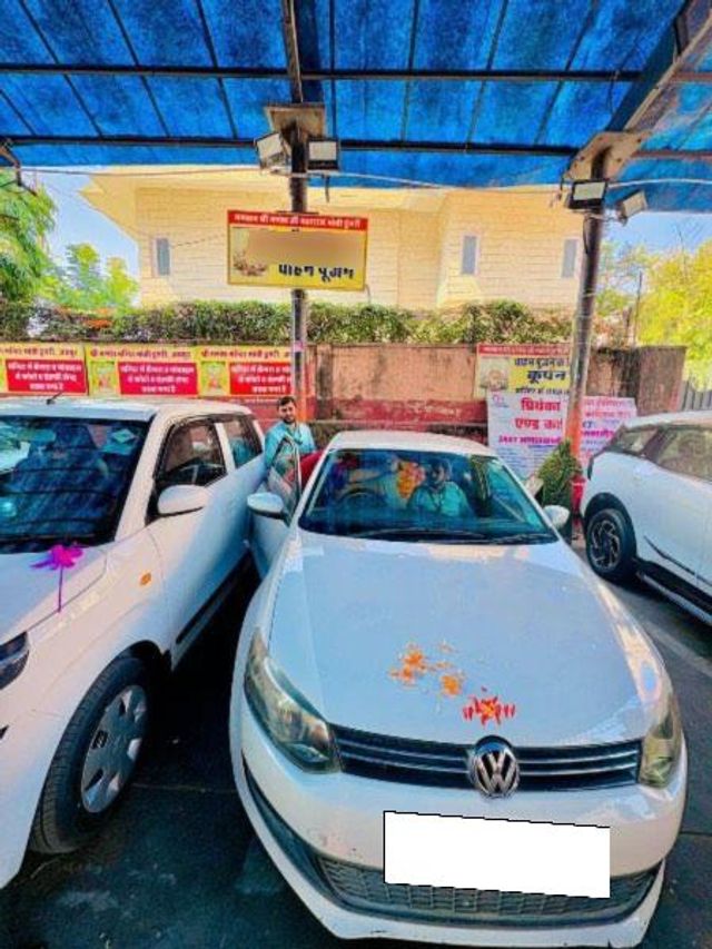 Volkswagen Polo 1.2 MPI Comfortline Second-hand 2013 Volkswagen Polo 1.2 MPI Comfortline for sale in Jaipur