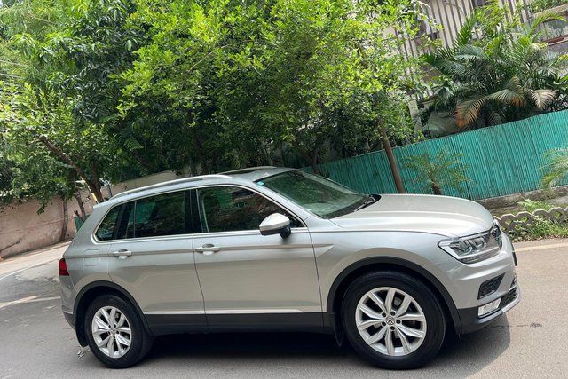 Second-hand 2017 Volkswagen Tiguan 2.0 TDI Highline for sale in New Delhi