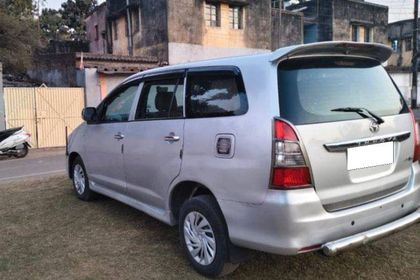 Used 2.5 G (Diesel) 7 Seater BS IV