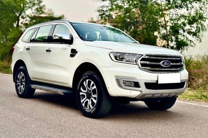 Used Titanium Plus 4X4 AT