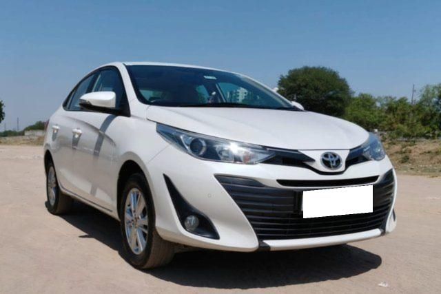 Toyota Yaris V CVT BSIV Second-hand 2018 Toyota Yaris V CVT BSIV for sale in Vadodara
