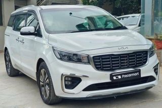 Used Kia Carnival Limousine