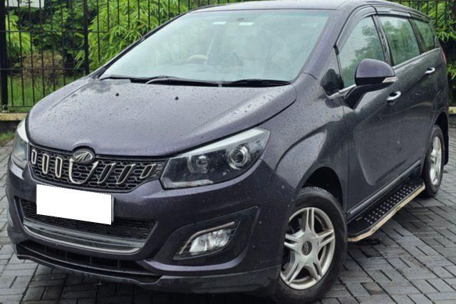 Second-hand 2019 Mahindra Marazzo M6 for sale in Navi Mumbai