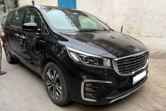 Kia Carnival Prestige 6 STR Second-hand 2020 Kia Carnival Prestige 6 STR for sale in New Delhi