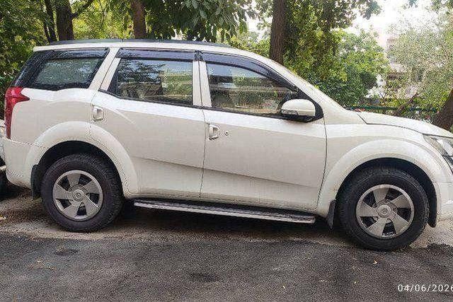 Mahindra XUV500 W4 1.99 mHawk Second-hand 2017 Mahindra XUV500 W4 1.99 mHawk for sale in Rohtak