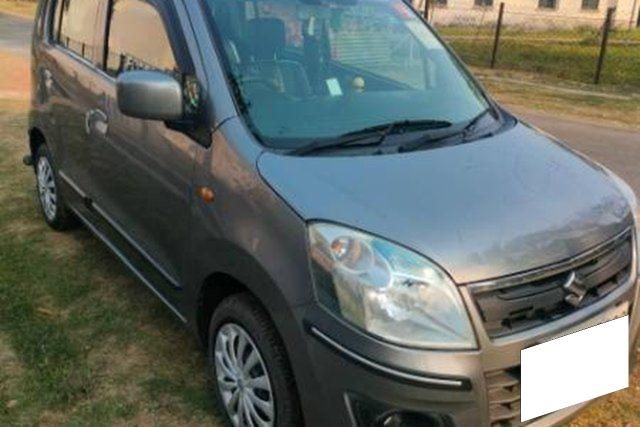 Second-hand 2015 Maruti Suzuki Wagon R VXI BS IV for sale in New Delhi