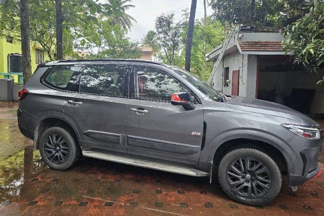 MG Gloster Black Storm 4x4 7Str Second-hand 2023 MG Gloster Black Storm 4x4 7Str for sale in Chennai