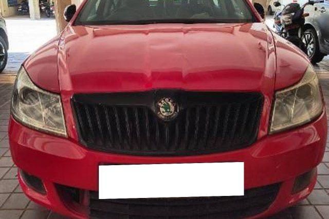 Skoda Laura Ambition 2.0 TDI CR AT Second-hand 2011 Skoda Laura Ambition 2.0 TDI CR AT for sale in Suratgarh