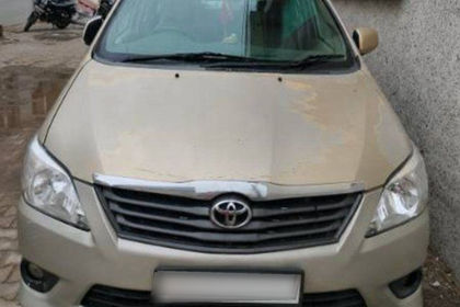 Used 2.5 G (Diesel) 7 Seater BS IV