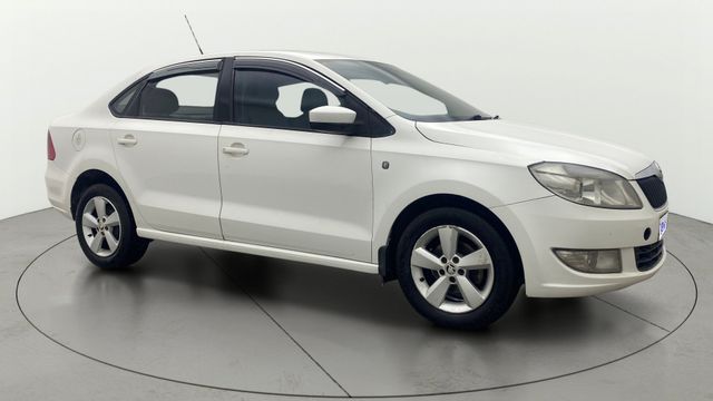 Skoda Rapid 1.5 TDI AT Elegance Second-hand 2015 Skoda Rapid 1.5 TDI AT Elegance for sale in Bangalore