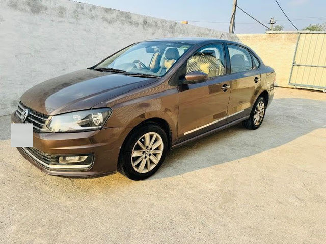 Volkswagen Vento 1.2 TSI Highline Plus AT Second-hand 2016 Volkswagen Vento 1.2 TSI Highline Plus AT for sale in Noida