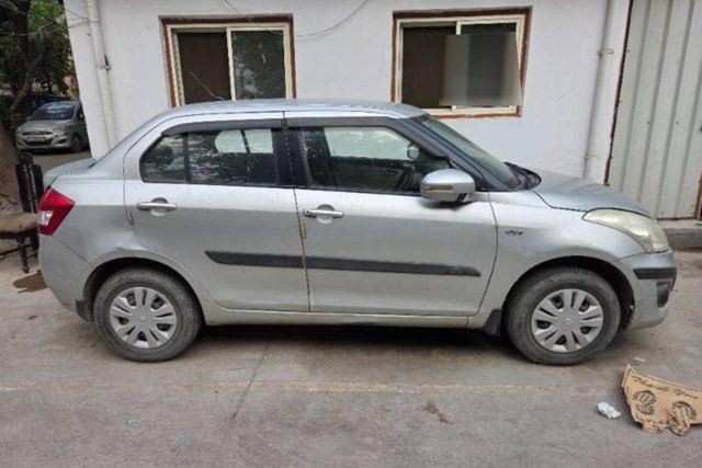 Maruti Suzuki Swift Dzire VXI Second-hand 2015 Maruti Suzuki Swift Dzire VXI for sale in New Delhi