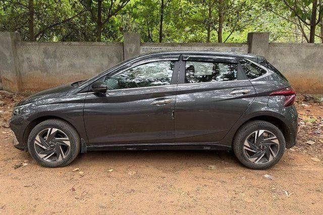 Hyundai i20 Asta Second-hand 2023 Hyundai i20 Asta for sale in Bangalore