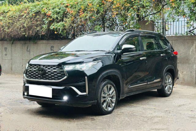 Toyota Innova Hycross ZX(O) Hybrid Second-hand 2025 Toyota Innova Hycross ZX(O) Hybrid for sale in New Delhi