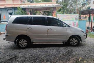 Used Toyota Innova 2.5 VX 7 STR