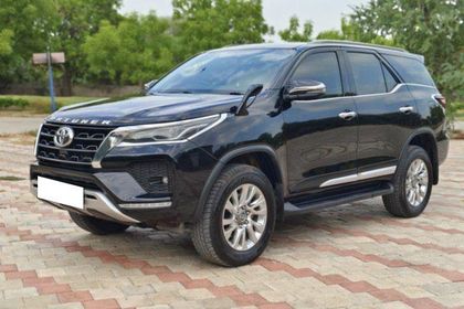 2022 टोयोटा फॉर्च्यूनर 4X2 Diesel BSVI