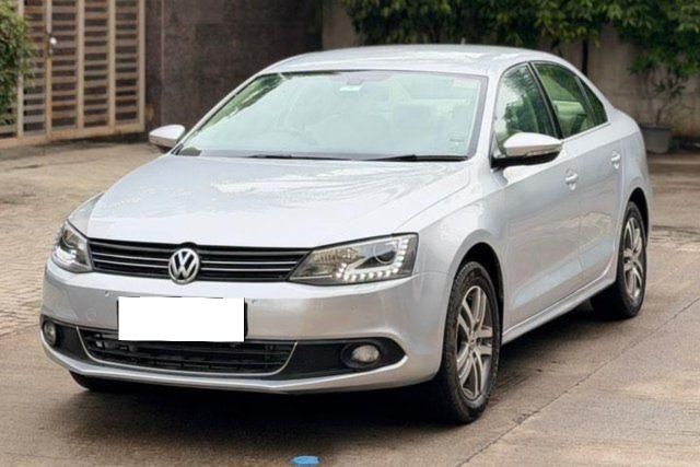 Volkswagen Jetta 2.0L TDI Comfortline Second-hand 2014 Volkswagen Jetta 2.0L TDI Comfortline for sale in Nashik