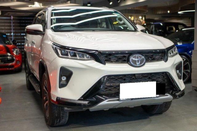 Toyota Fortuner Legender 4x4 AT 2023 Second-hand 2022 Toyota Fortuner Legender 4x4 AT 2023 for sale in New Delhi