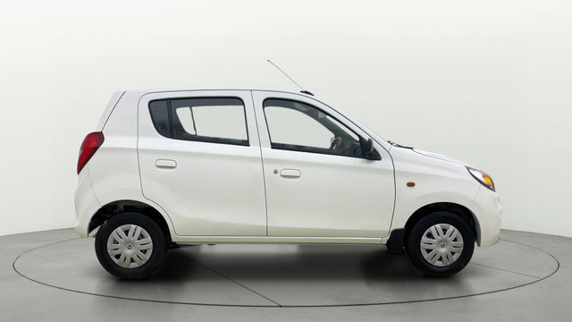 Maruti Suzuki Alto K10 LXI Second-hand 2023 Maruti Suzuki Alto K10 LXI for sale in Ahmedabad