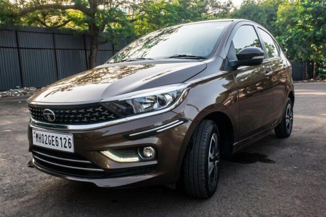 Second-hand 2024 Tata Tigor XZA Plus AMT CNG for sale in Mumbai