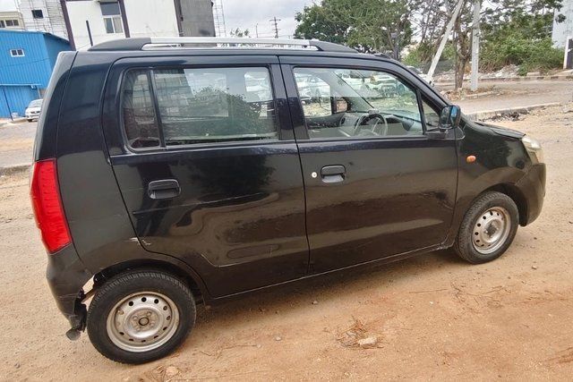 Second-hand 2011 Maruti Suzuki Wagon R LXI CNG for sale in Hyderabad