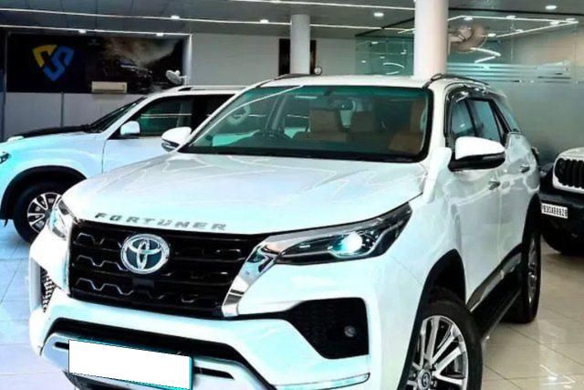 Toyota Fortuner 4X4 Diesel AT Second-hand 2023 Toyota Fortuner 4X4 Diesel AT for sale in Mohali