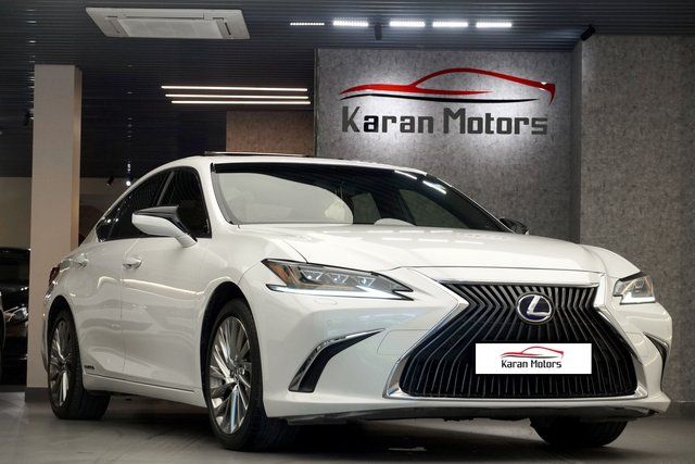 Lexus ES 300h Second-hand 2019 Lexus ES 300h for sale in New Delhi